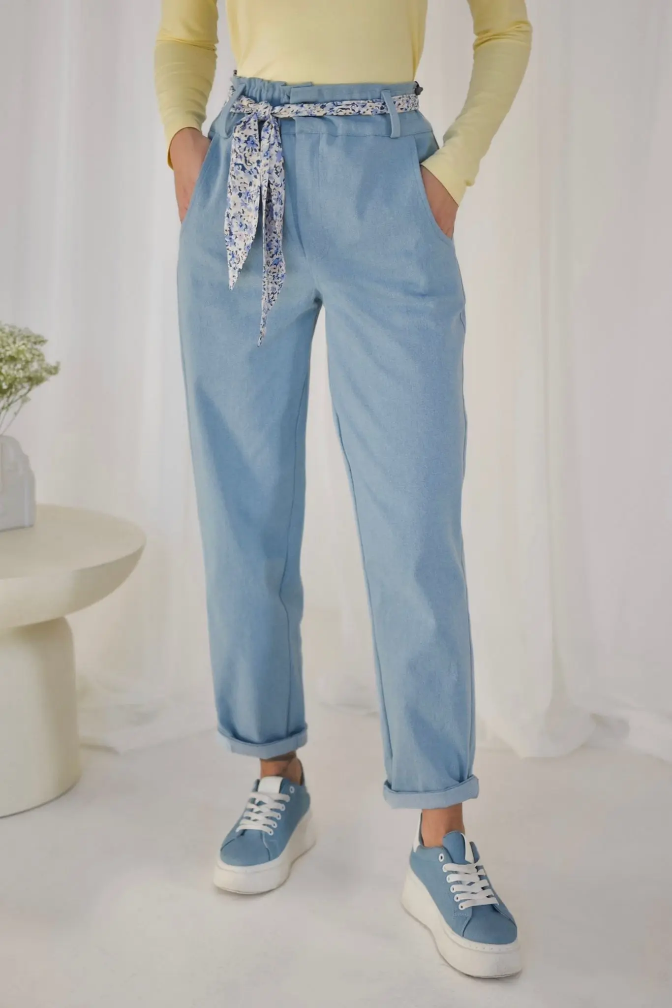 Spodnie niebieskie z ozdobną szarfą GAIA Spodnie niebieskie z ozdobną szarfą GAIA | Butik MAMIBO