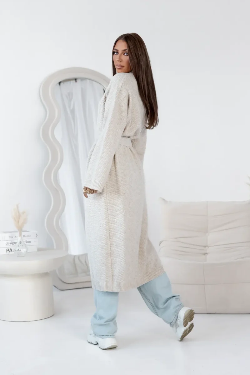 Kardigan beżowy TRIANA Sweterek beżowy TRIANA długi kardigan z wiązaniem w pasie | Butik MAMIBO