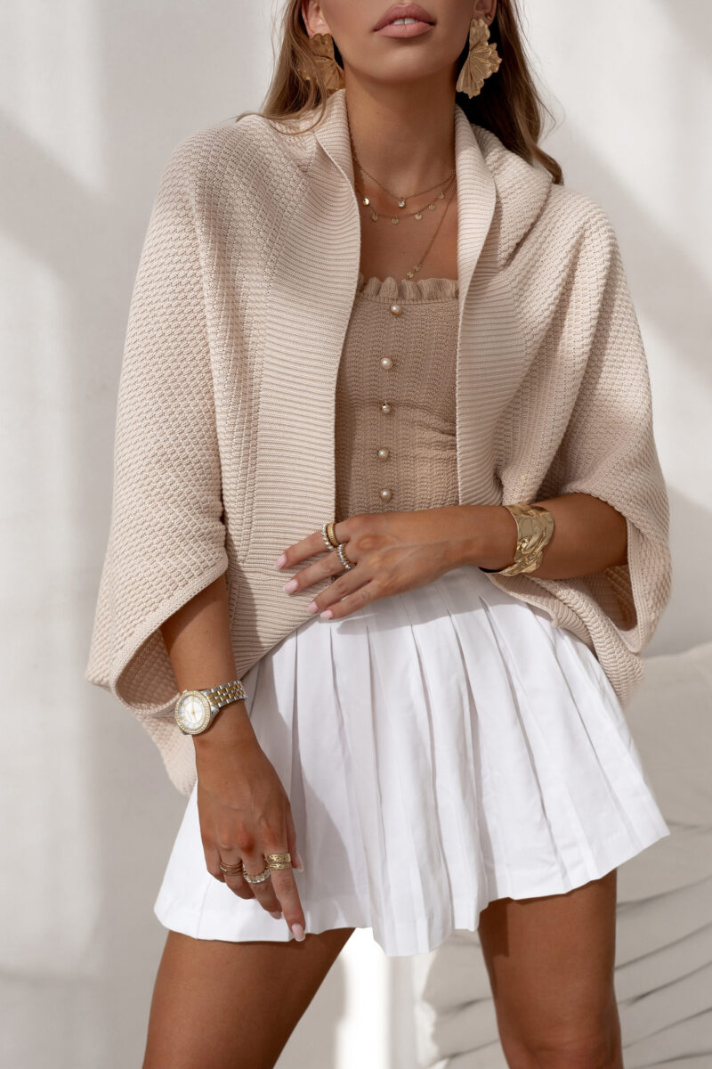 Sweterek ponczo pudrowy beż ELENA Sweterek ponczo pudrowy beż ELENA | Butik Mamibo